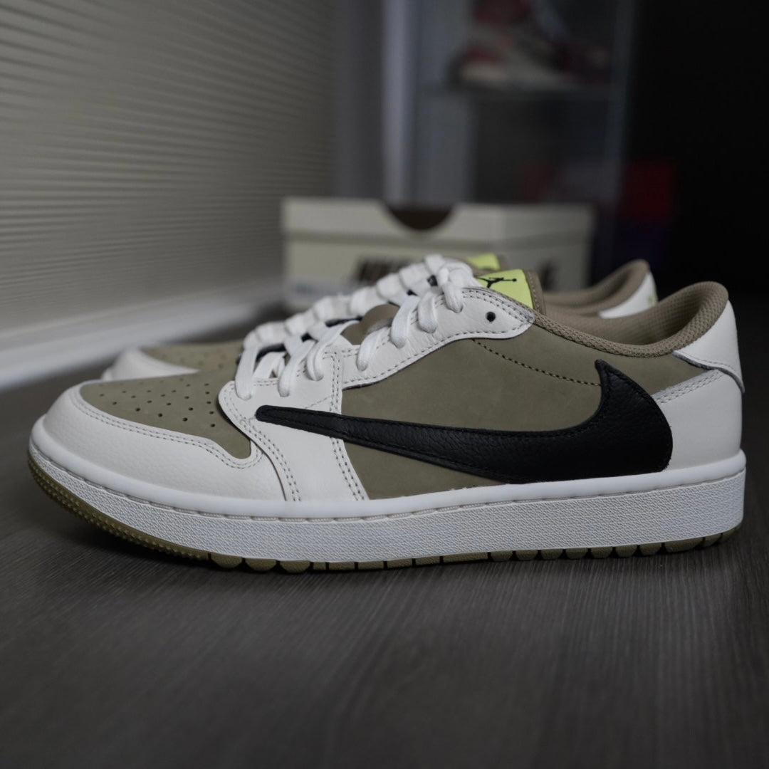 Travis Scott GOLF Jordan 1 Low (Size 9)