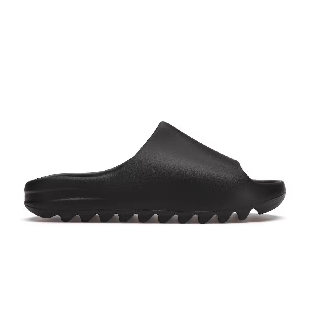 Yeezy Slides “Onyx” (Size 9)