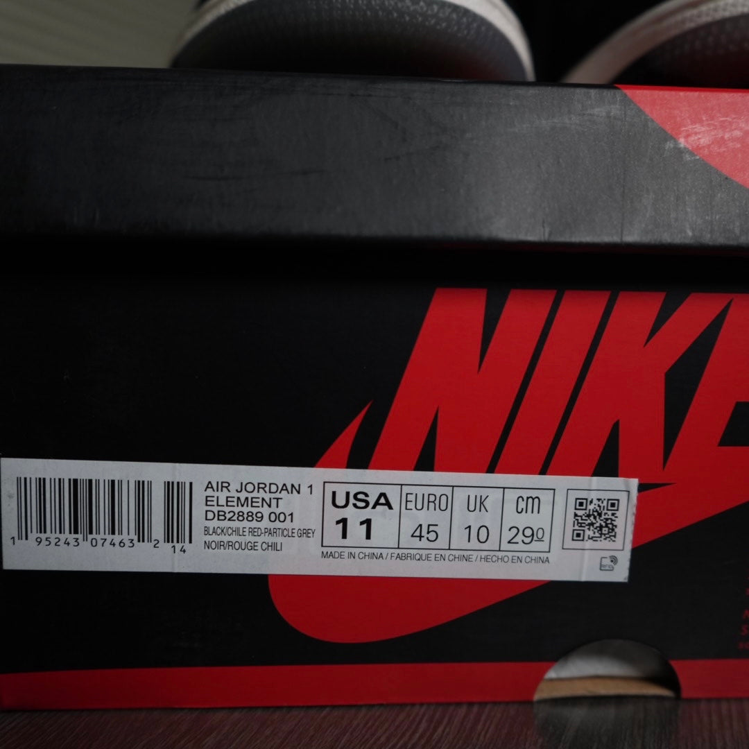 GORETEX Jordan 1 Retro Hi (Size 11)
