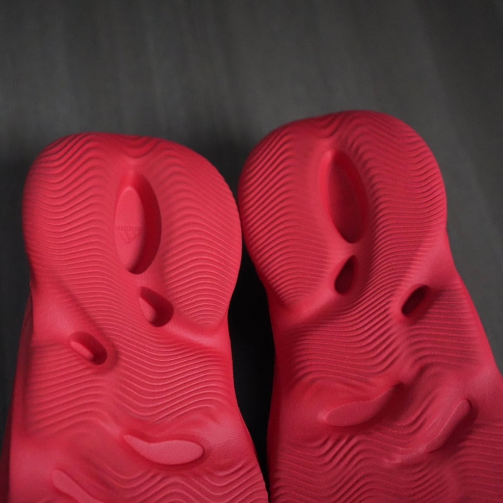 Yeezy FoamRunner “Vermillion” (Size 11)