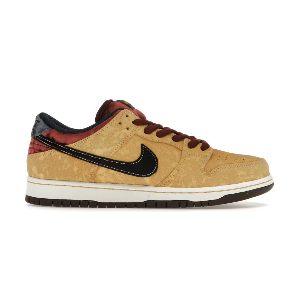 Nike SB Dunk low “City of Cinema” (Size 8.5)