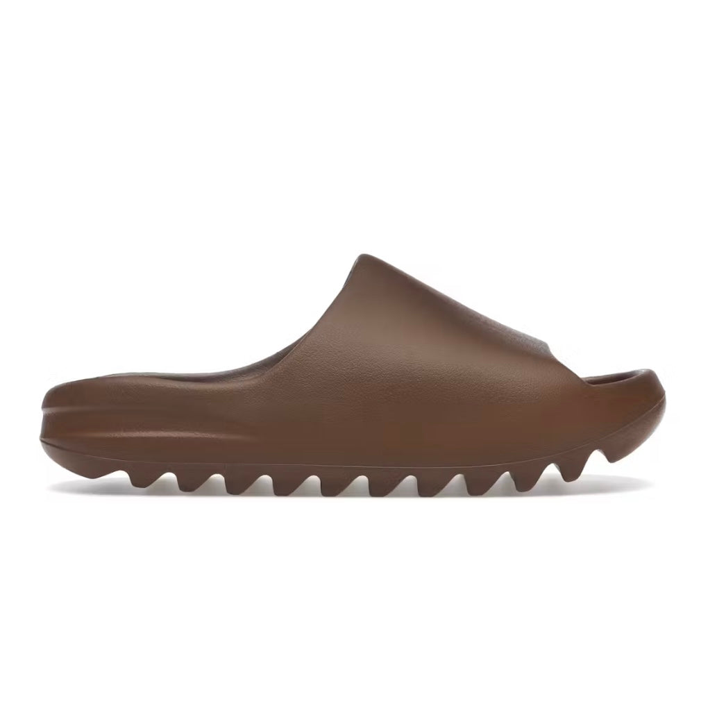 Yeezy Slides (Flax)