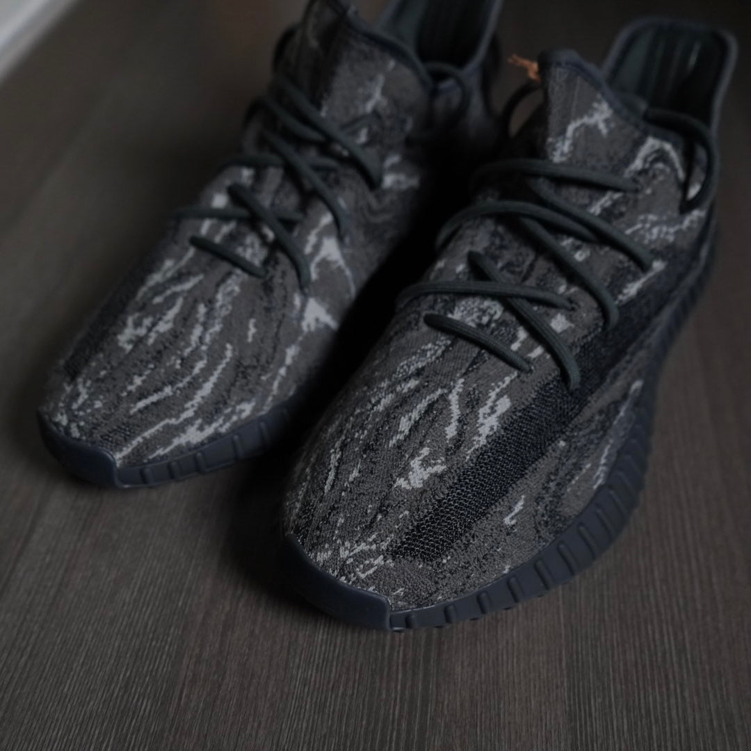 MX Dark Salt Yeezy 350 V2 (Size 14)