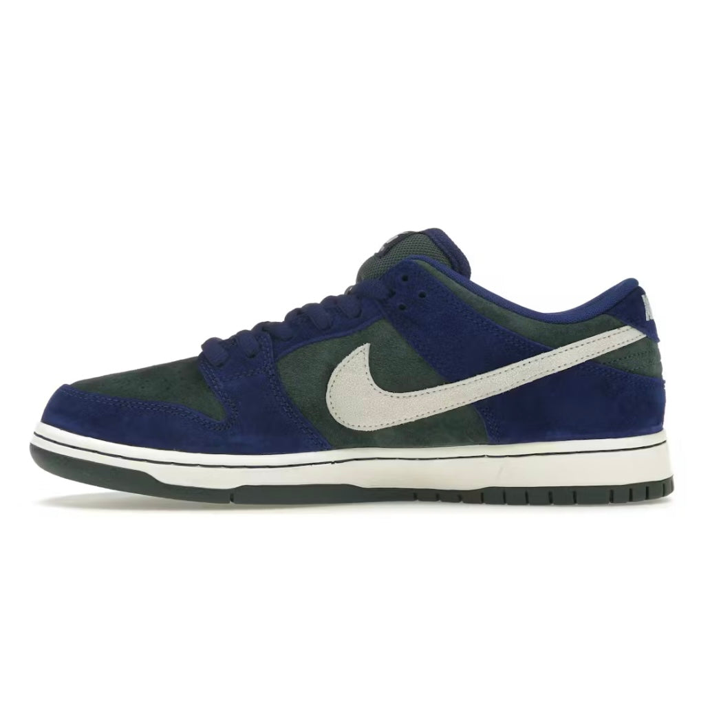 Nike SB Dunk low “Deep Royal Blue” (Size 11)