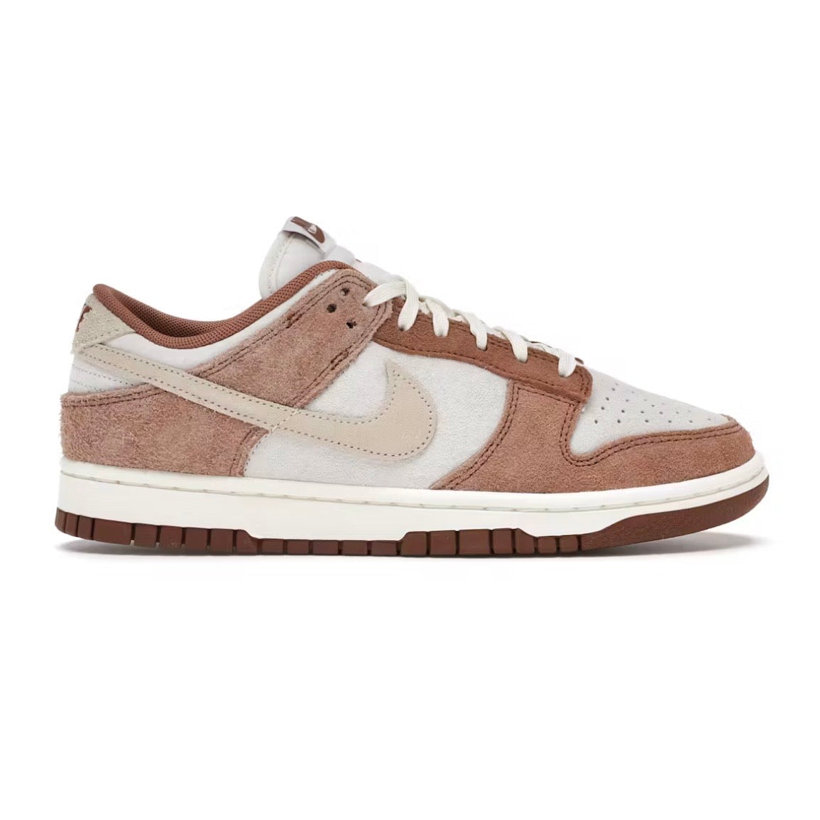 Nike Dunk low Medium Curry (Size 8.5)