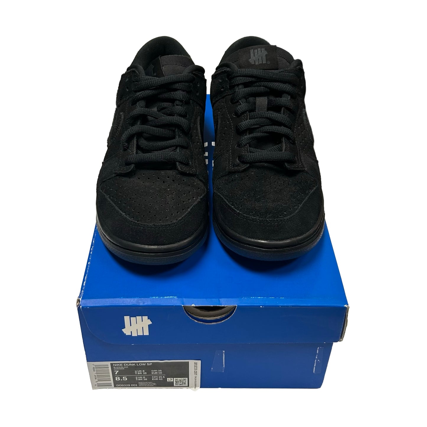 Nike Dunk low Undefeated “Black” (Size 7)
