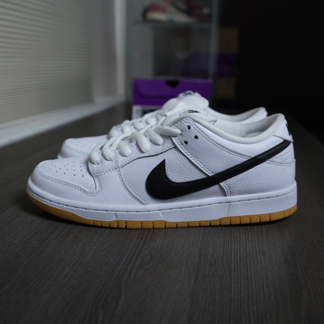 Nike SB Dunk low “White Gum” (Size 9)