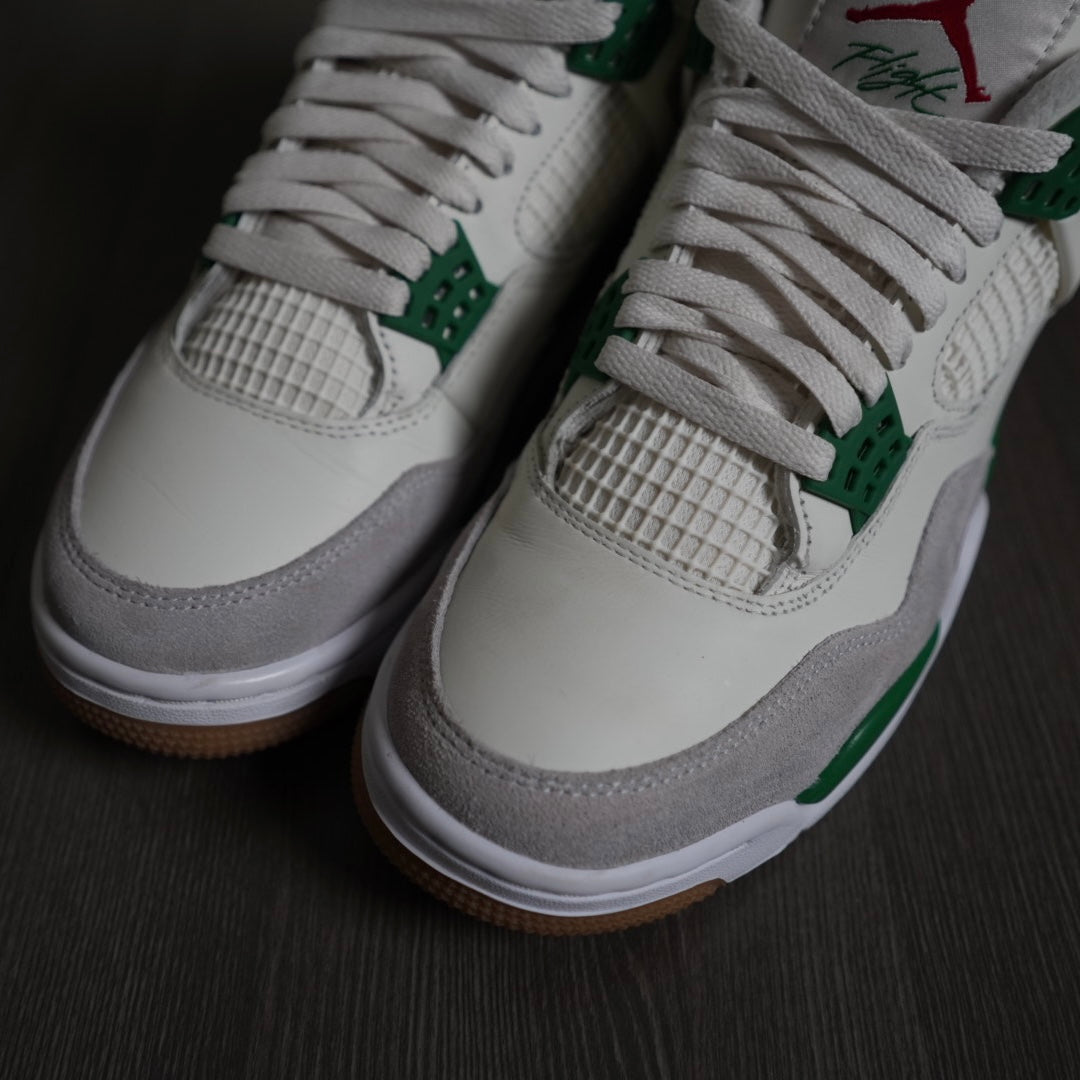 Jordan 4 Retro SB “Pine Green” (Size 8)