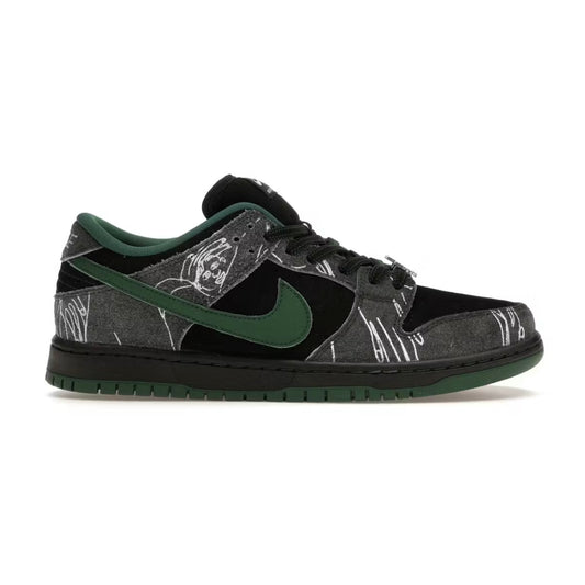 Nike SB Dunk low “There” (Size 8.5)