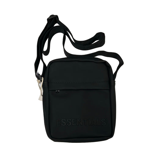 Essentials Shoulder Bag (Black)