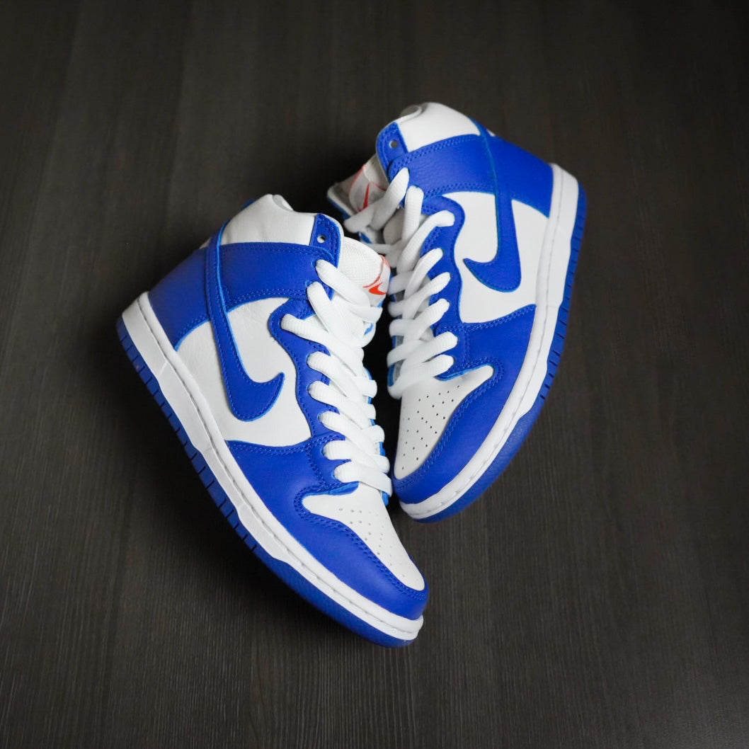 Kentucky Nike SB Dunk High (Size 5.5)