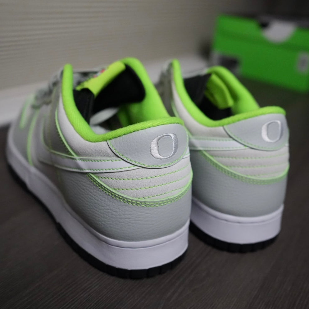 OREGON PE Nike Dunk low (Size 13)