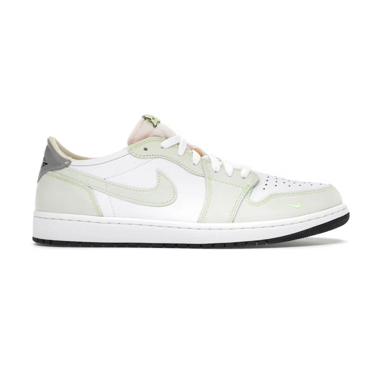Jordan 1 Retro low Ghost Green (Size 8)