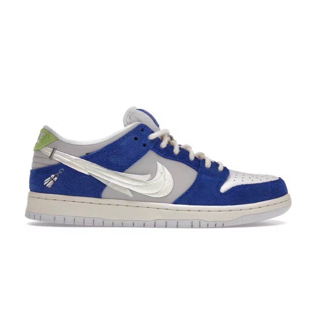 Fly Streetwear Nike SB Dunk low (Size 12)