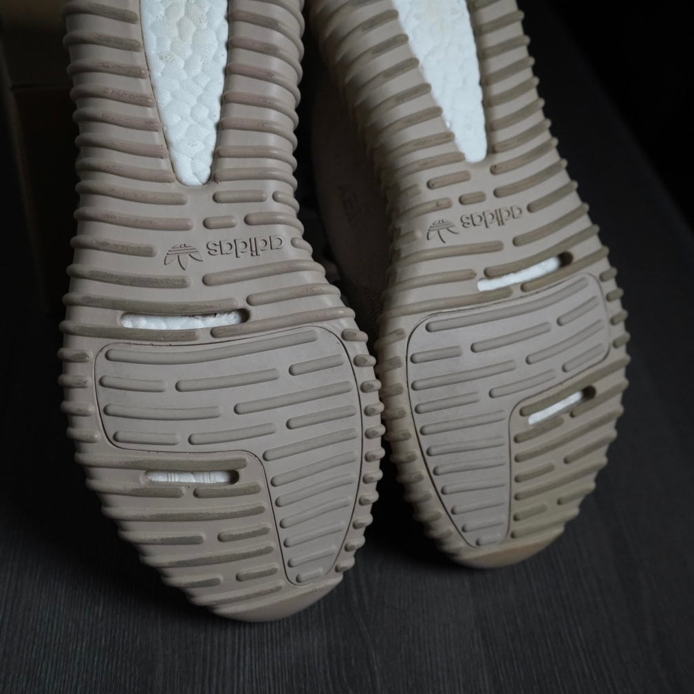 Oxford Tan Yeezy 350 (Size 10)