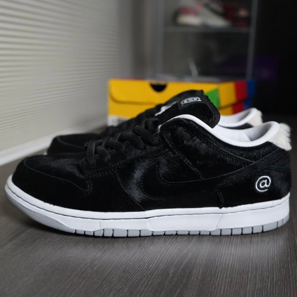 Medicom SB Dunk low (Size 10)